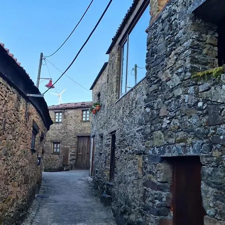 Casa Catraia No Pulmao Da Serra Da Lousa