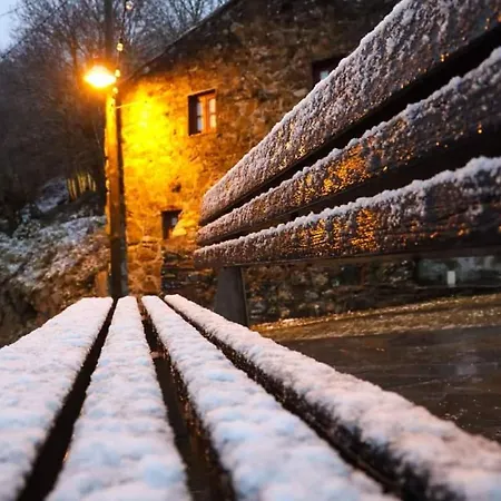 Casa Catraia No Pulmao Da Serra Da Lousa * Gondramaz