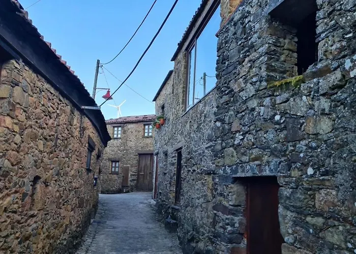 Casa Catraia No Pulmao Da Serra Da Lousa