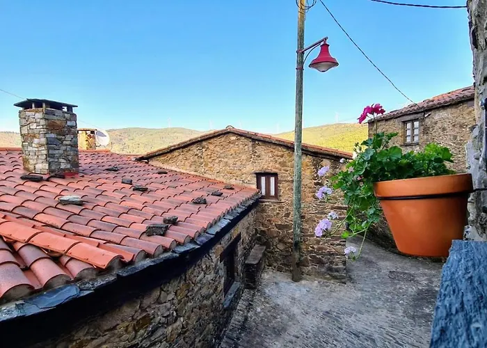 Casa Catraia No Pulmao Da Serra Da Lousa